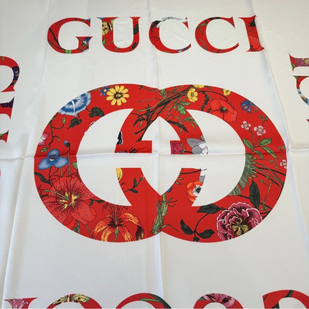 Gucci 90x90 Red Floral Interlocking G Silk Scarf NWT 🌸 - Picture 4 of 8